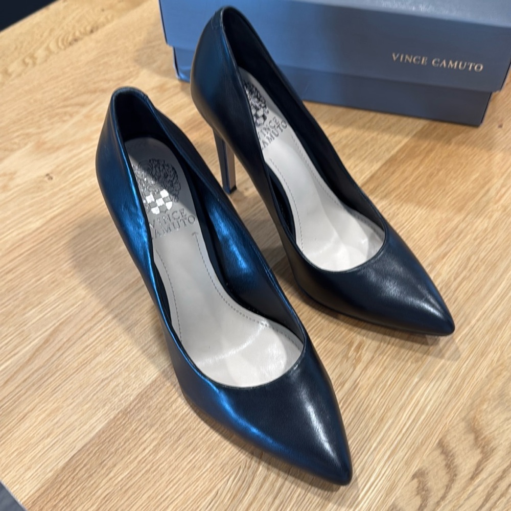 Vince Camuto Kain Pointed Toe Mid Heel Pump